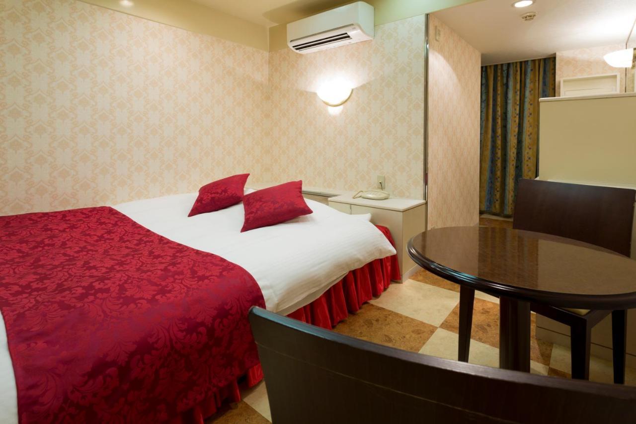 Hotel Route One Οσάκα Εξωτερικό φωτογραφία